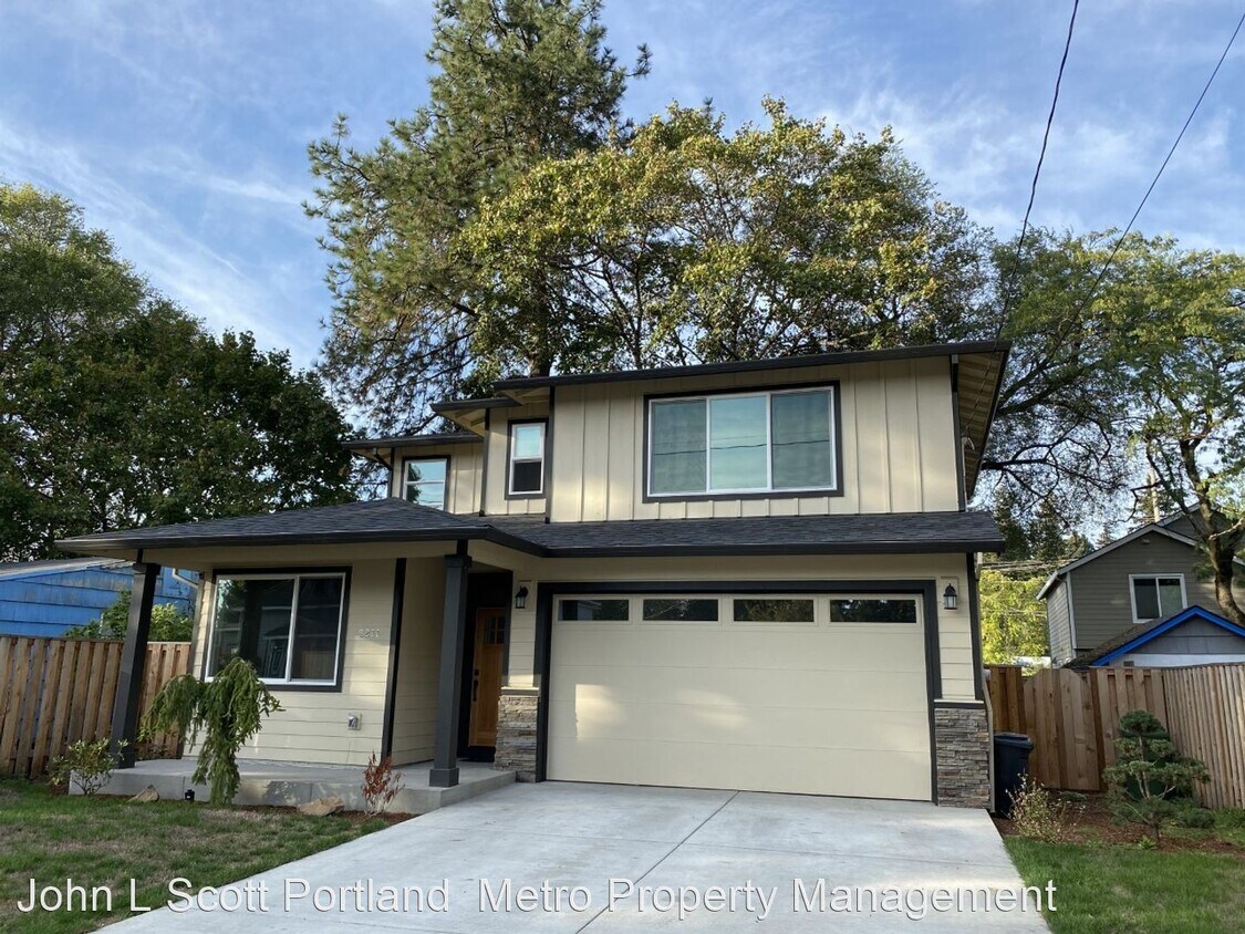 Foto principal - 4 br, 2.5 bath House - 5811 SE Morris Street