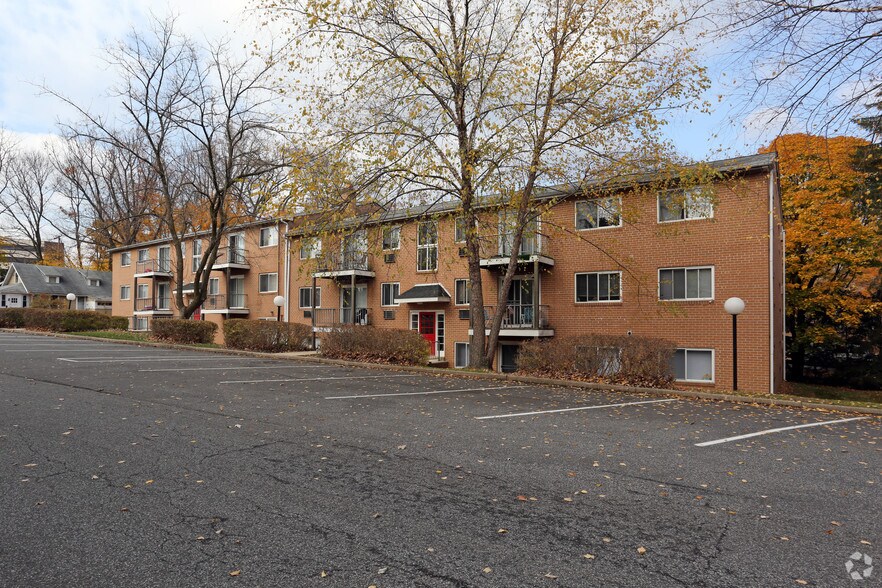 Rosetree Crossing I Rentals Media, PA