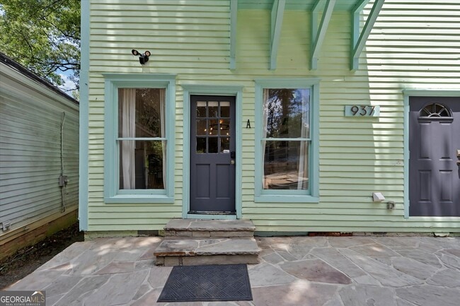 Building Photo - 937 Austin Ave NE