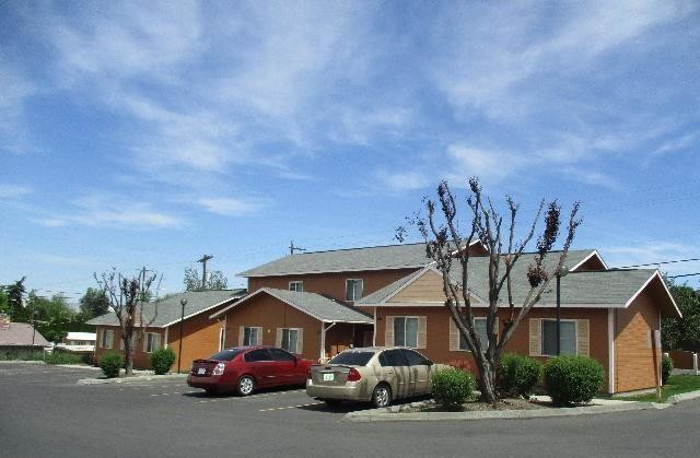 Building Photo - 810 Grandridge Rd