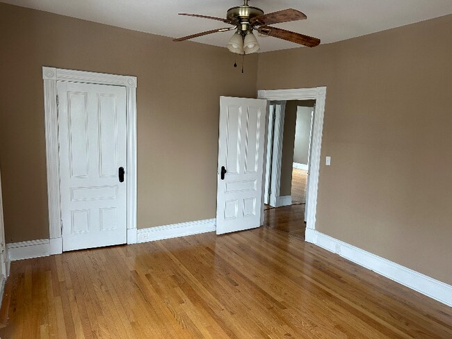 Foto del edificio - 225 Gibson St