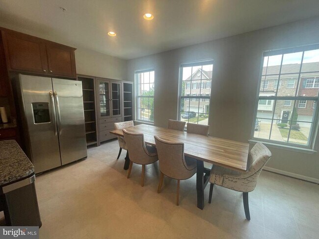 Foto del edificio - 6782 Green Mill Way