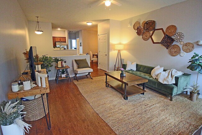 Building Photo - 6593 Reserve Dr