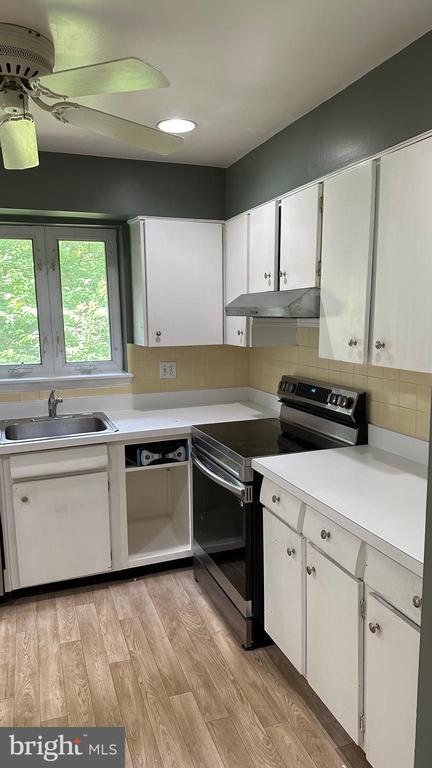 Foto del edificio - 1630 Glen Head Ct