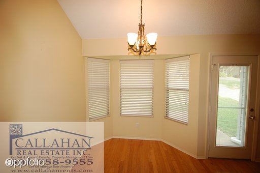 Building Photo - 11 Willow Oak Loop