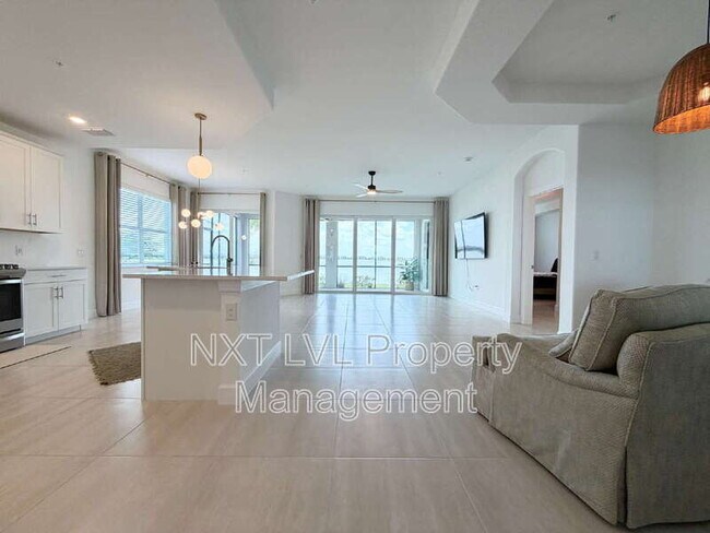 Building Photo - 16570 Ridgeview Cir
