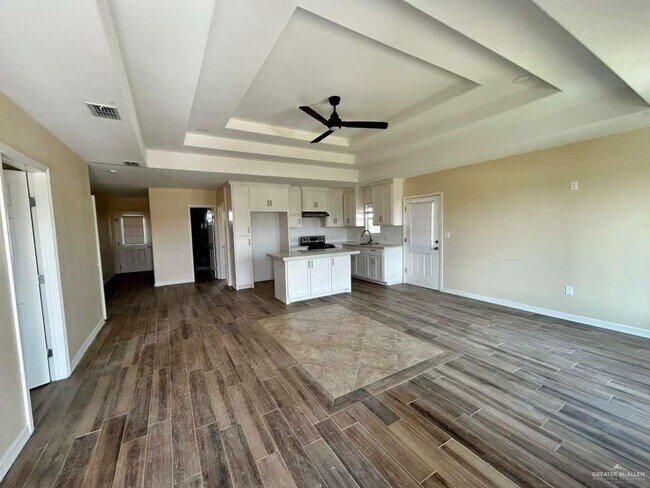 Building Photo - 14 N 109th St