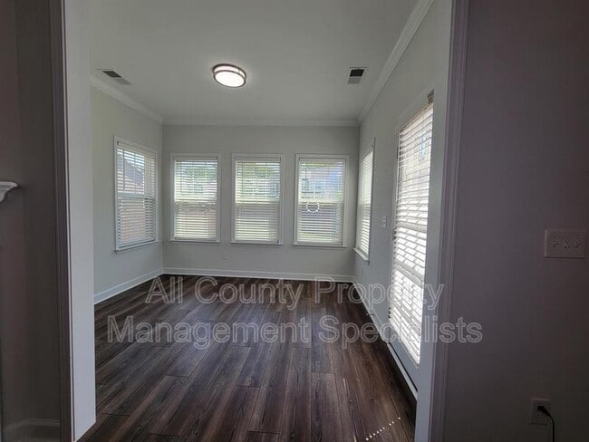 Building Photo - 1171 Bergenfield Ln