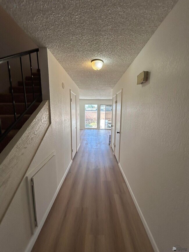 Foto del edificio - 2490 W Yowell Ct