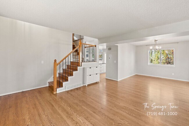 Photo - Beautifully Updated 5-Bedroom Home Near Ut...