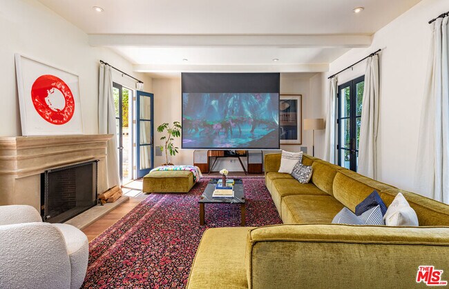 Foto del edificio - 1416 Bluebird Ave