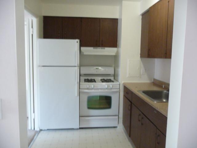Building Photo - 1209 Island Dr