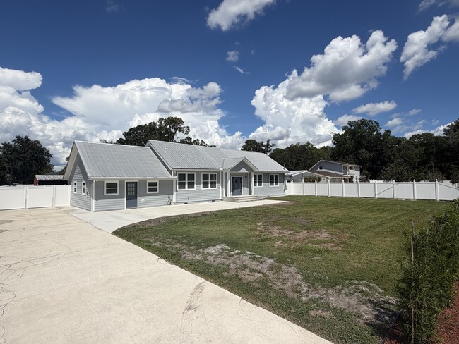 Building Photo - 4079 Dimsdale Rd