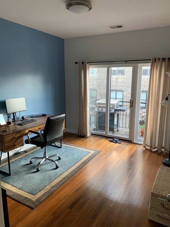Foto del edificio - 523 N Racine Ave