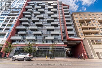 Building Photo - 560 Front St W
