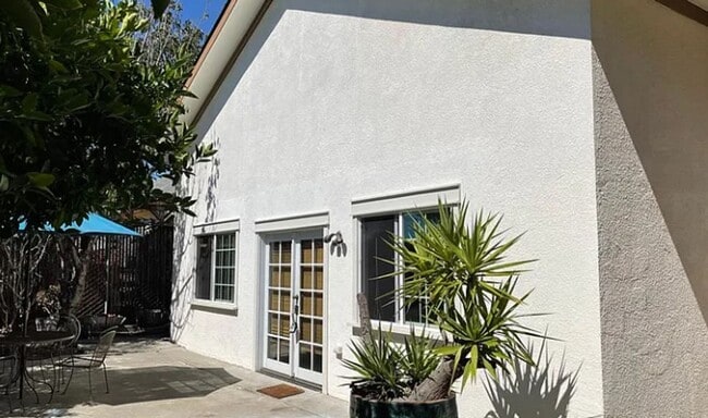 Great location, quiet, 2 bedroom, 1 bath, ... - Great location, quiet, 2 bedroom, 1 bath, ... House