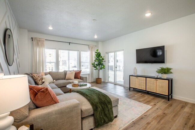 Foto del edificio - 642 E 460 S