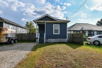 Building Photo - 1117 Fred St