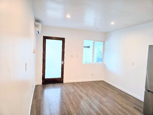 Foto del edificio - 3121 Larga Ave