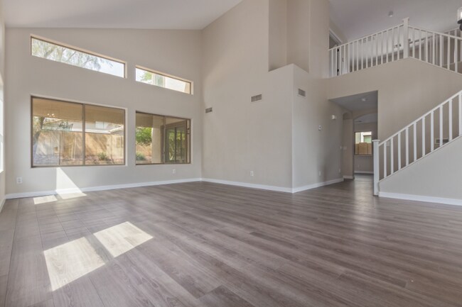 Building Photo - 25872 W Hilton Ave