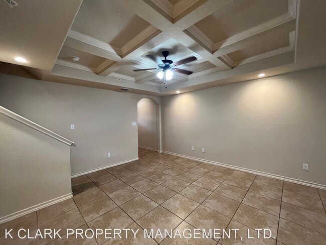 Building Photo - 3 br, 2.5 bath House - 7109 MICAYLA COVE #102