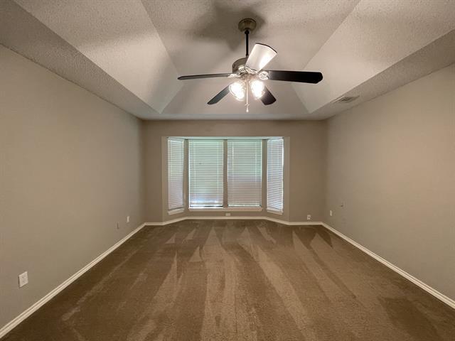 Foto del edificio - 6109 Kingswood Dr