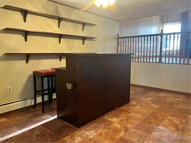 Foto del edificio - 206 Hillcrest Dr