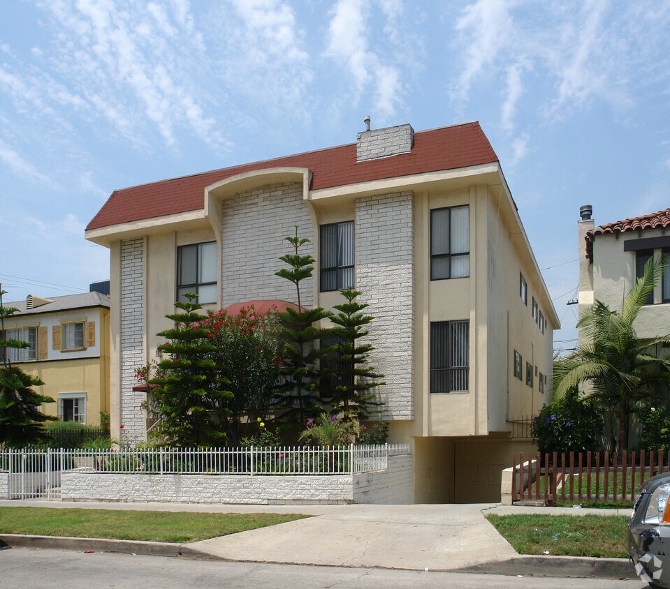 Foto del edificio - 131 S Orlando Ave