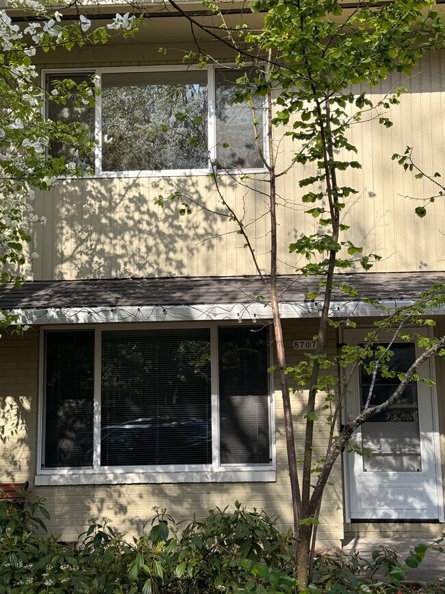 Foto del edificio - 8707 Southeast 9th Avenue
