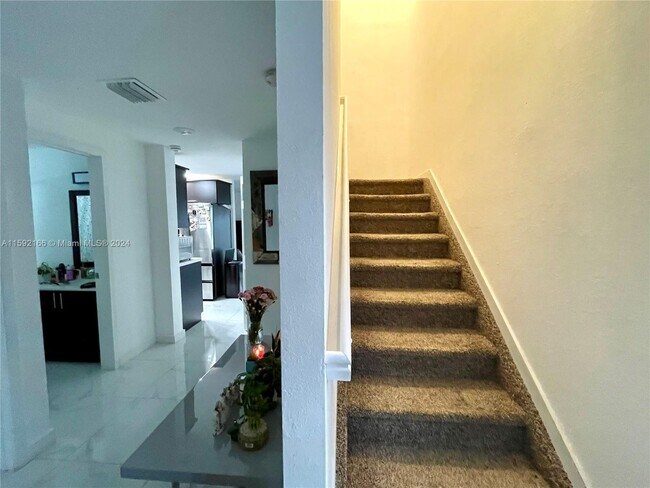 Foto del edificio - 2957 Northwest 45th Street Apt #2957, Miam...