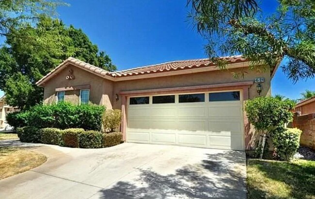 Foto del edificio - 45124 Big Canyon St