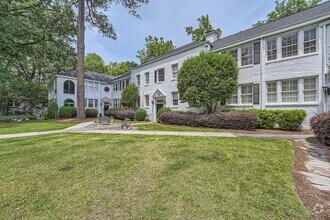 Building Photo - 21 Peachtree Memorial Dr NW