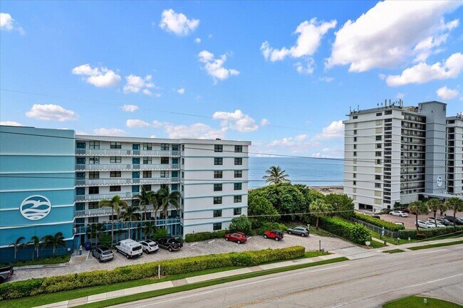 Building Photo - 911 Ocean Dr
