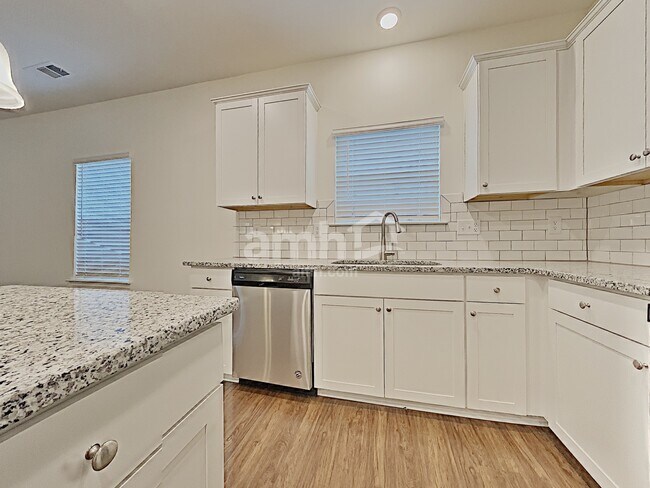 Building Photo - 277 Ivy Brook Dr