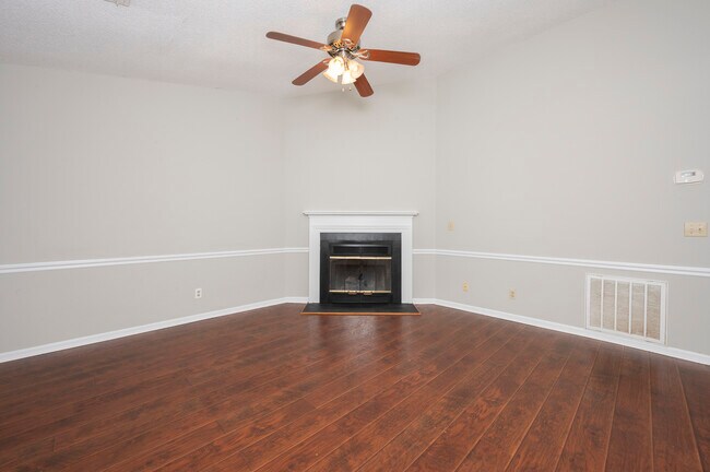 Building Photo - 263 Olde Vineyard Ct