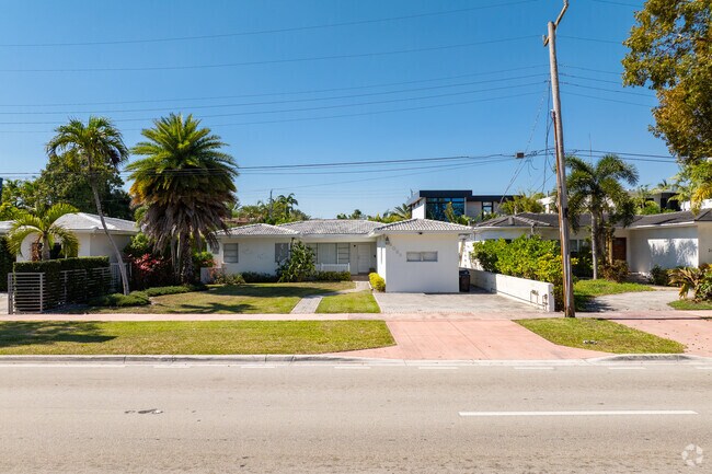 Building Photo - 2038 Alton Rd