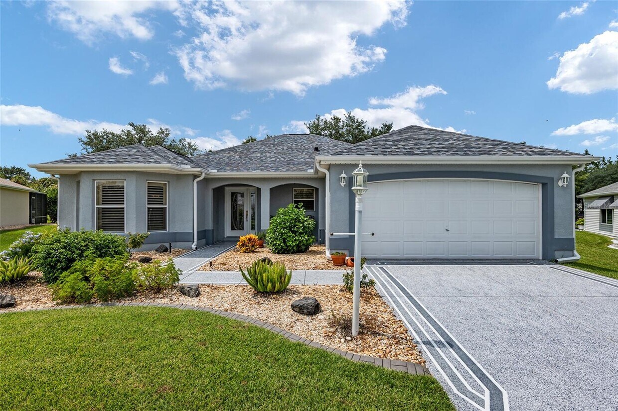 Primary Photo - 2125 Barbosa Ct