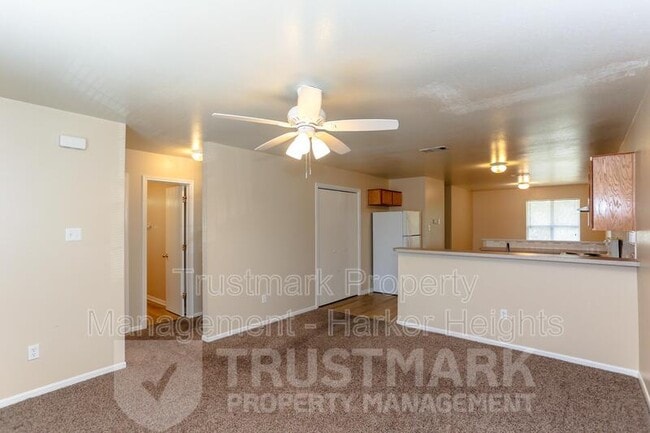 Building Photo - 310 S 40th St