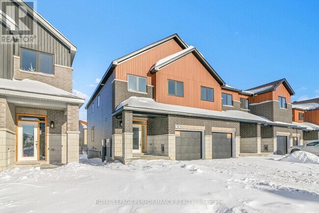 Building Photo - 713 Montrichard Rd