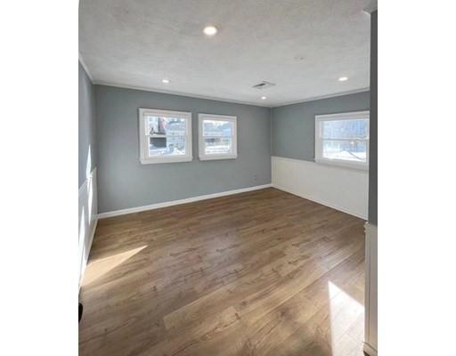 Building Photo - 2 bedroom in Melrose MA 02176