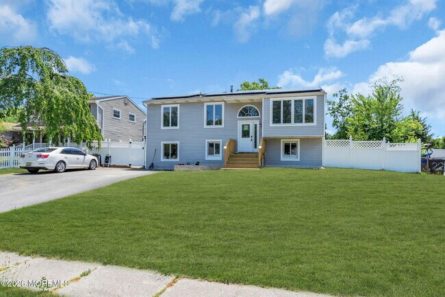 Building Photo - 24 Woodlark Rd