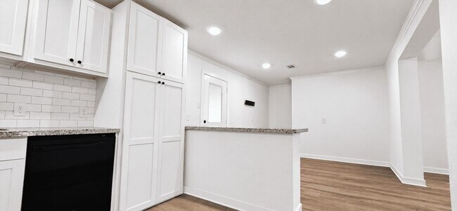 Foto del edificio - 2102 Margaret St