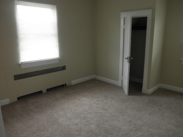 Building Photo - 6106 Sefton Ave/ Great 3 bedroom 1.5 bath ...