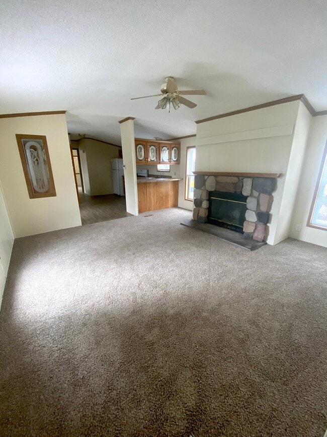 Building Photo - 4030 Deziel Ct