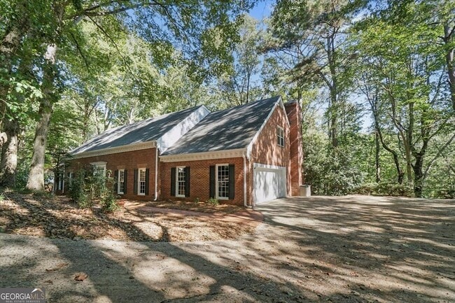 Building Photo - 80 Cliffcreek Trce NE