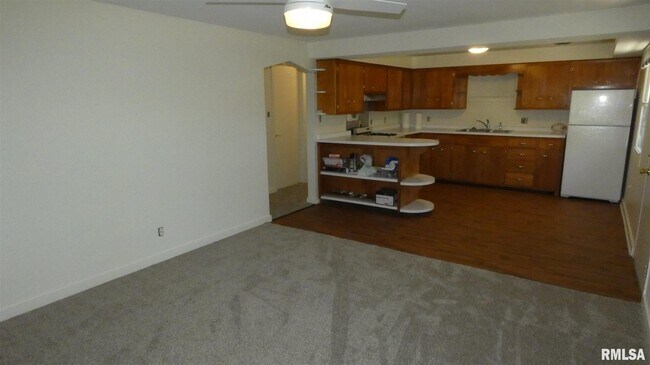 Foto del edificio - 301 S Jefferson St