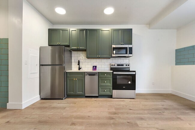 Interior Photo - The Benedict