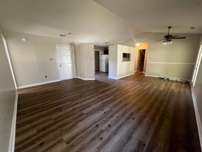 Building Photo - Delightful three bedroom two bath home in a serene country setting in Hubert. Just a short drive ...