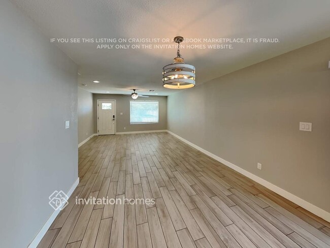 Building Photo - 2028 E Minton Dr