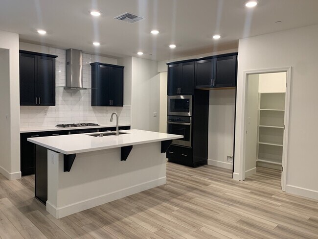 Building Photo - Beautiful, Newer Home at 7824 Nutmeg - Ant...